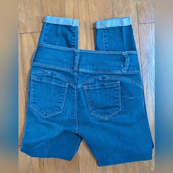 NWOT Forever 21 Deep Blue Skinny Jeans - Picture 2 of 6
